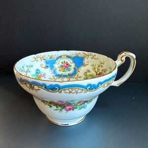 EB Foley Bone China England Broadway Medium Blue Floral Bird Footed Teacup Only